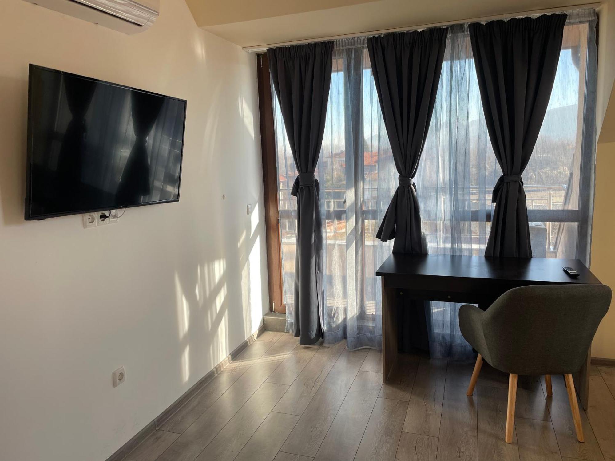 Zaraaparthotel *